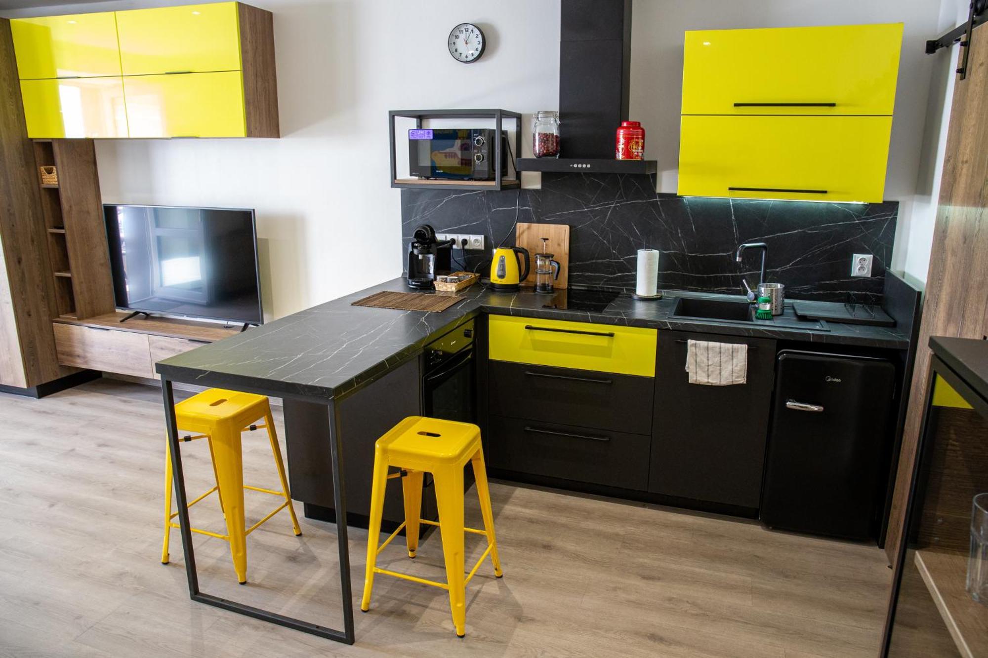 Apartman Yellow Submarine Se Slunnou Terasou Kutna Hora Bagian luar foto