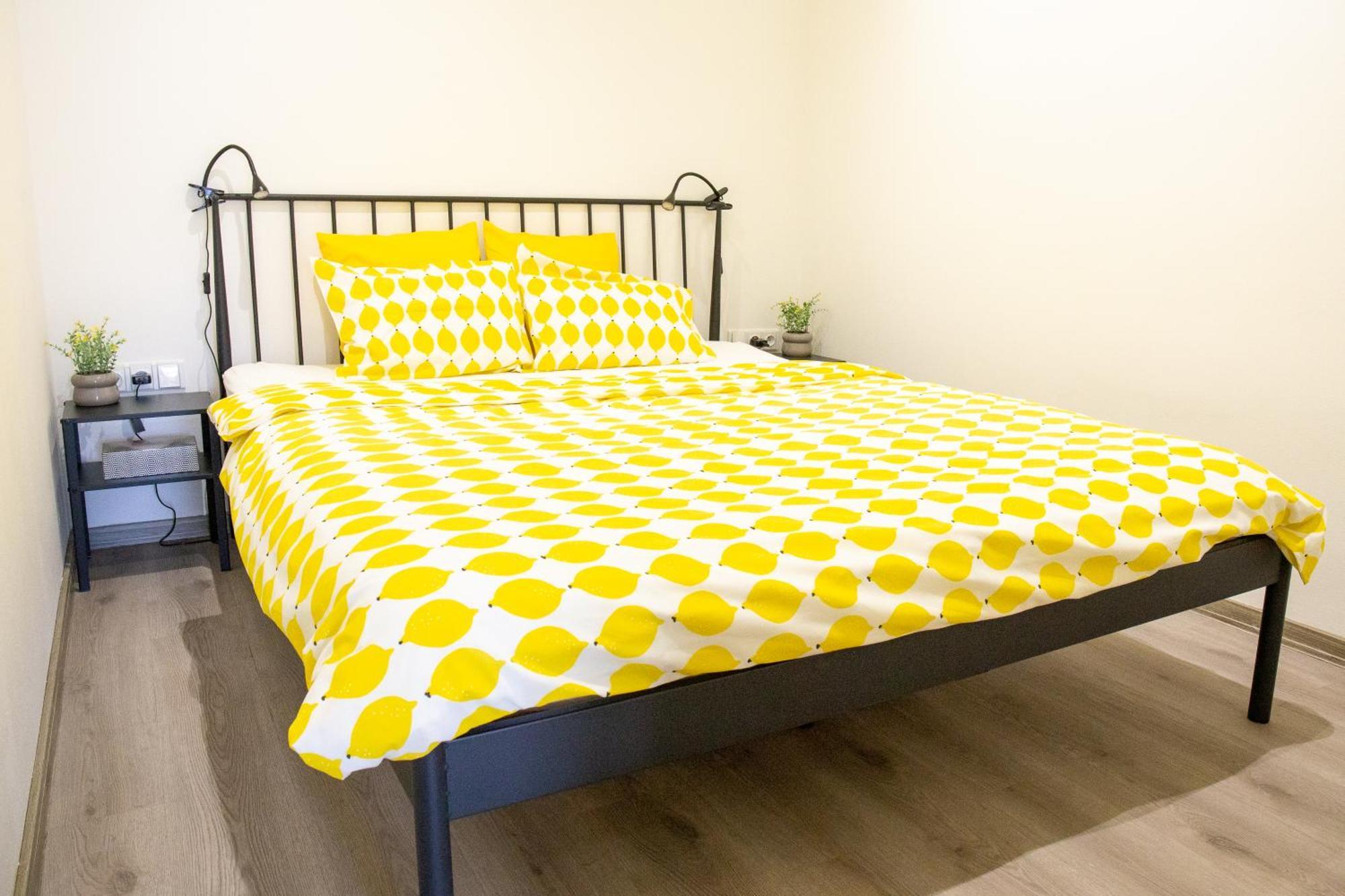 Apartman Yellow Submarine Se Slunnou Terasou Kutna Hora Bagian luar foto